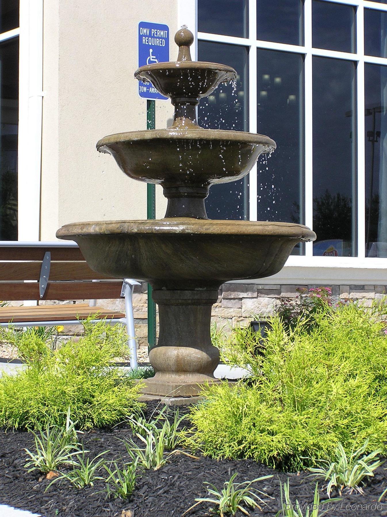 Holiday Inn Express Woodstock-Shenandoah Valley By Ihg Exterior foto