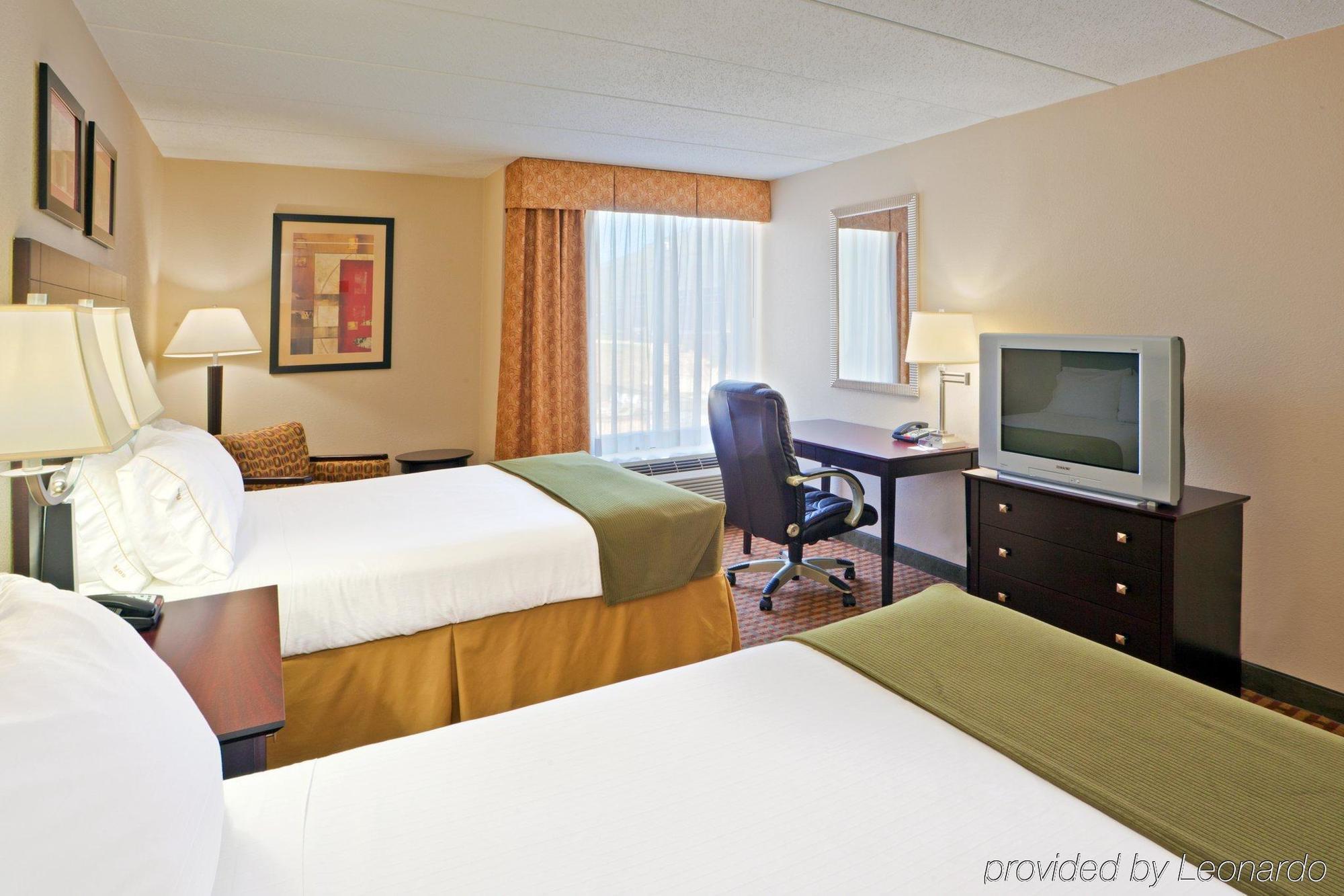 Holiday Inn Express Woodstock-Shenandoah Valley By Ihg Exterior foto
