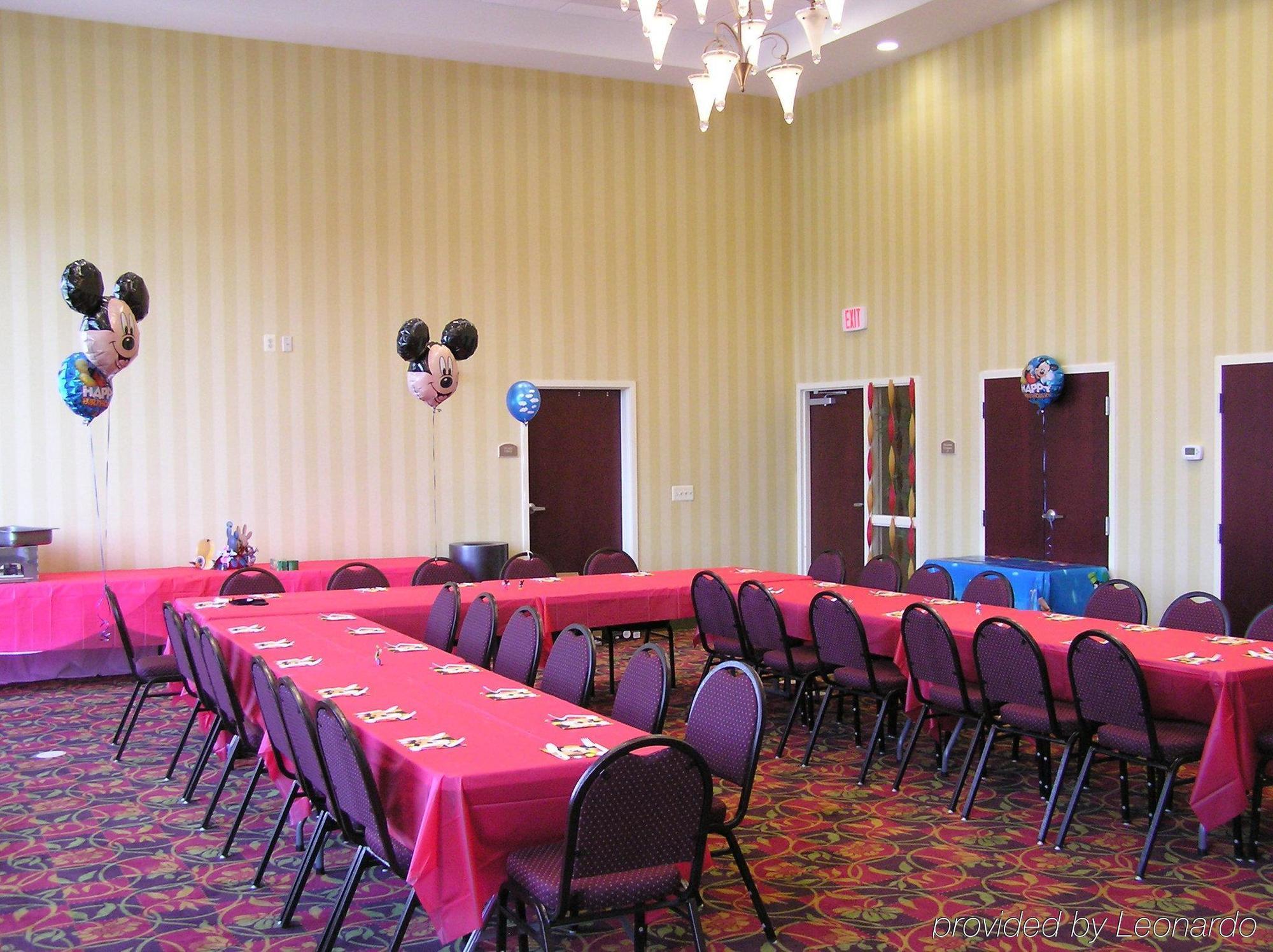 Holiday Inn Express Woodstock-Shenandoah Valley By Ihg Exterior foto