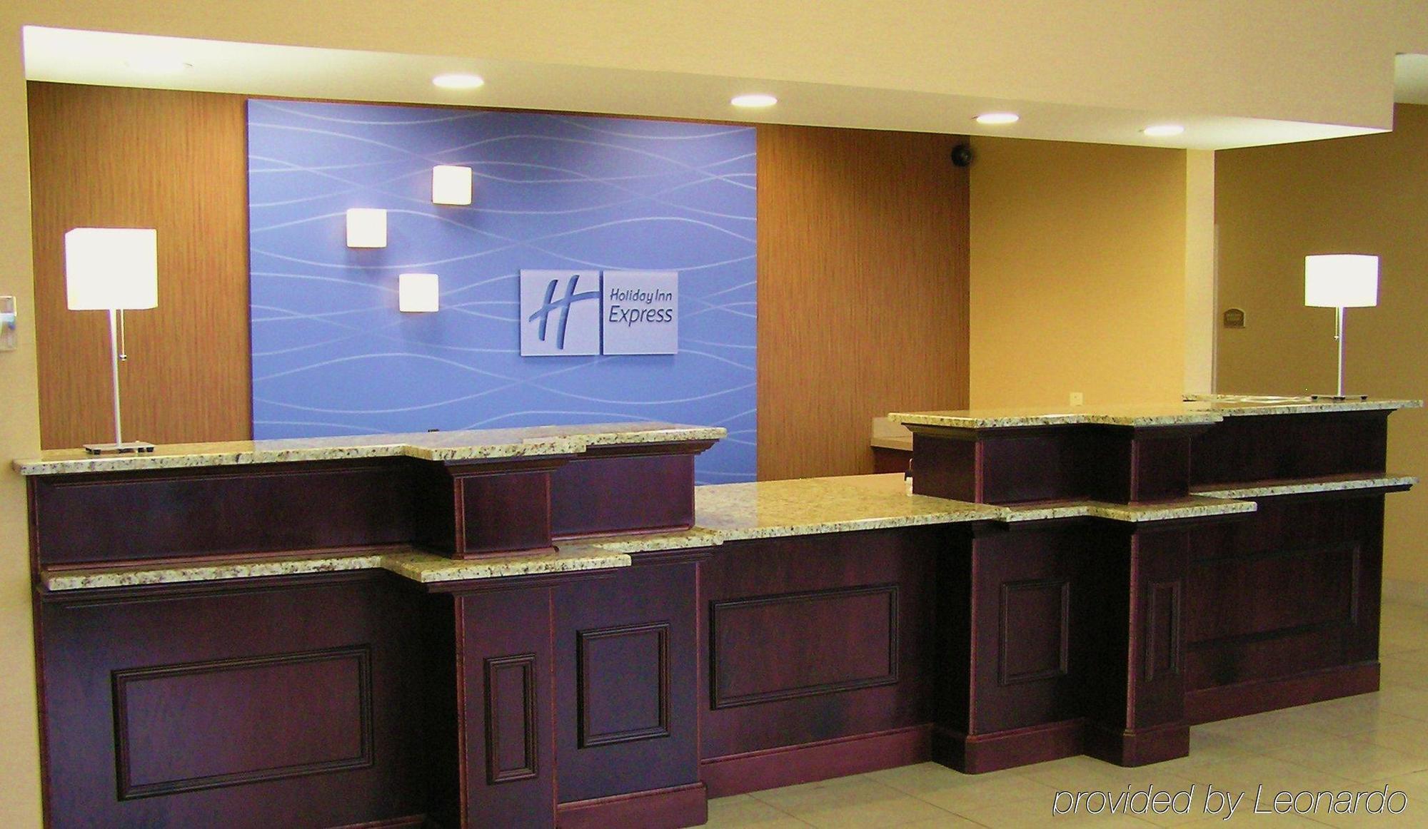 Holiday Inn Express Woodstock-Shenandoah Valley By Ihg Exterior foto