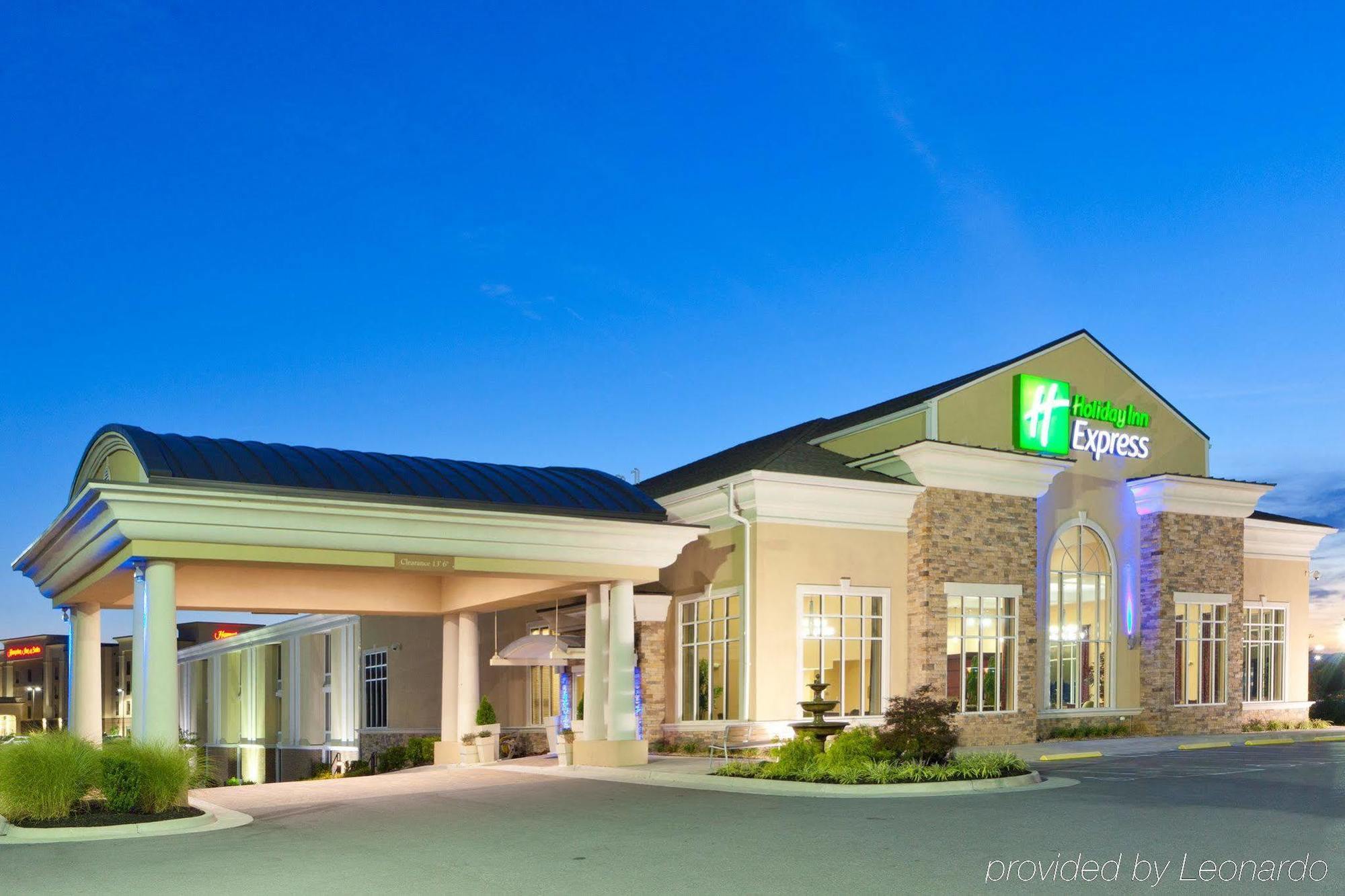 Holiday Inn Express Woodstock-Shenandoah Valley By Ihg Exterior foto