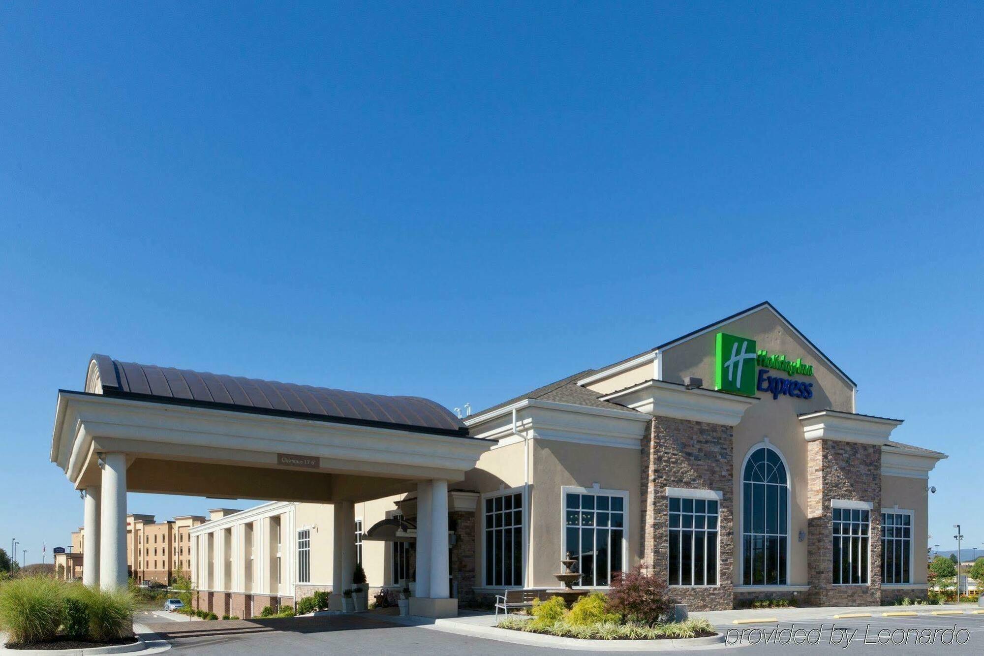 Holiday Inn Express Woodstock-Shenandoah Valley By Ihg Exterior foto